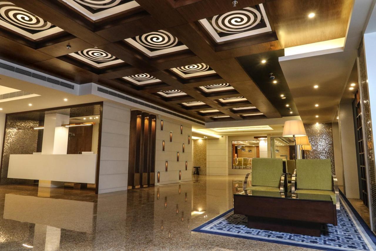 Отель The Grand Asansol Экстерьер фото